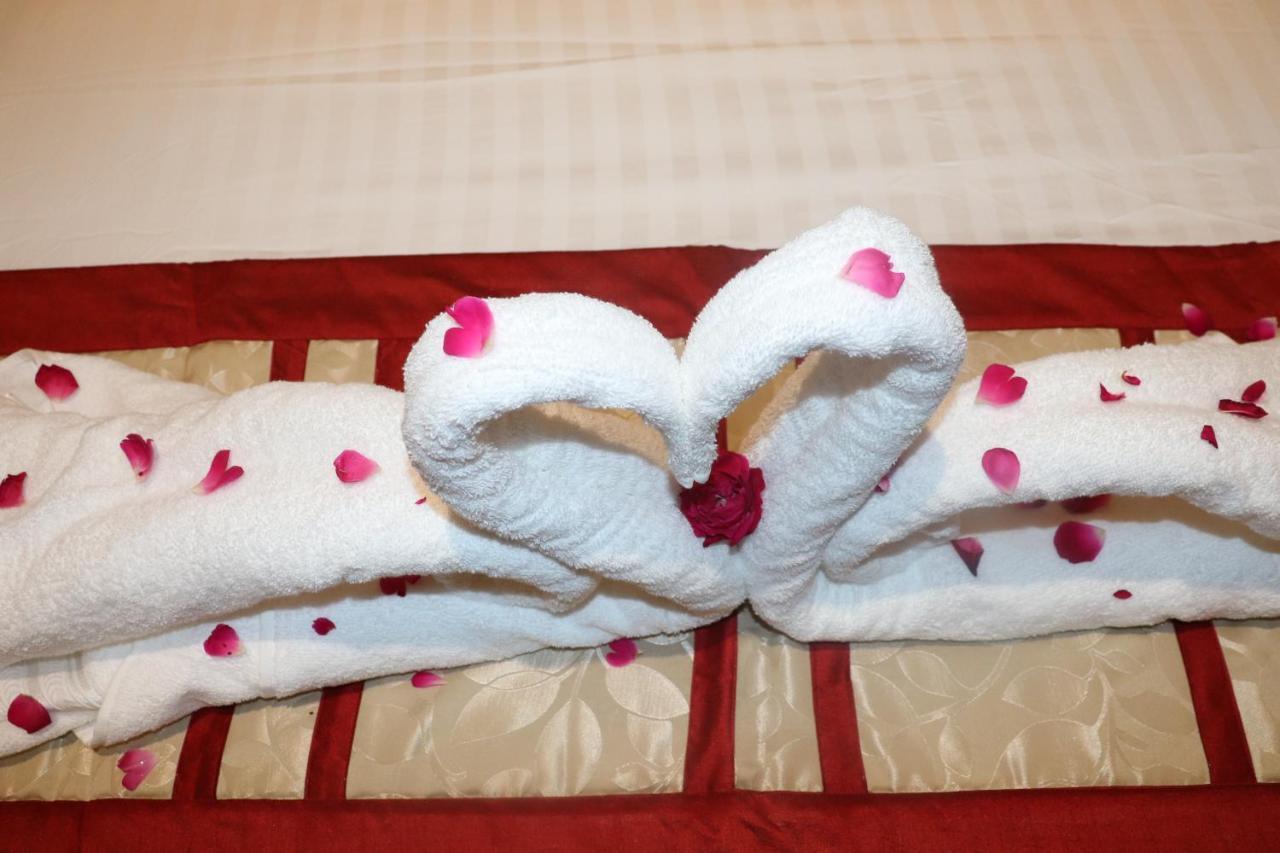 Hotel Grand Geeta ベアワル エクステリア 写真